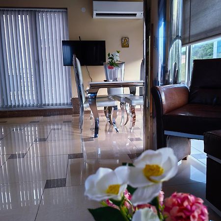 The View Apartment Пловдив Экстерьер фото